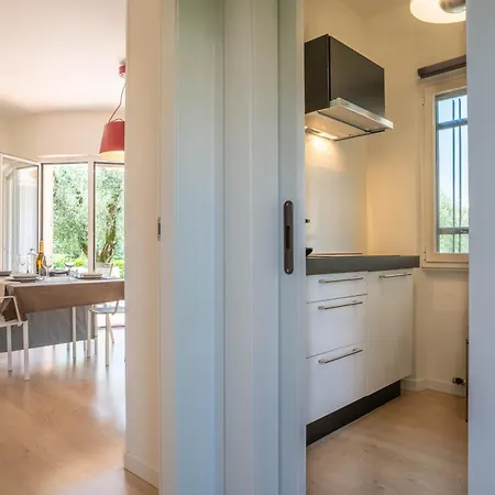Daire La Casa Di Bella - Con Piscina Padenghe sul Garda